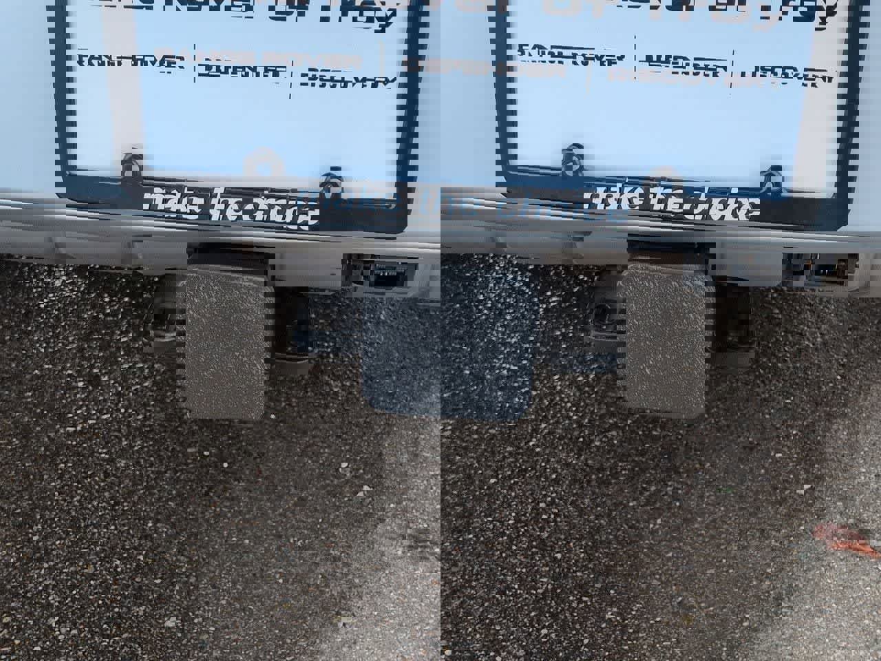 Used 2024 Land Rover Defender 130 S image 37