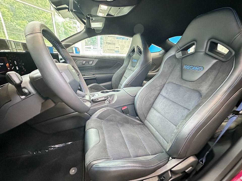 New 2025 Ford Mustang Dark Horse image 9