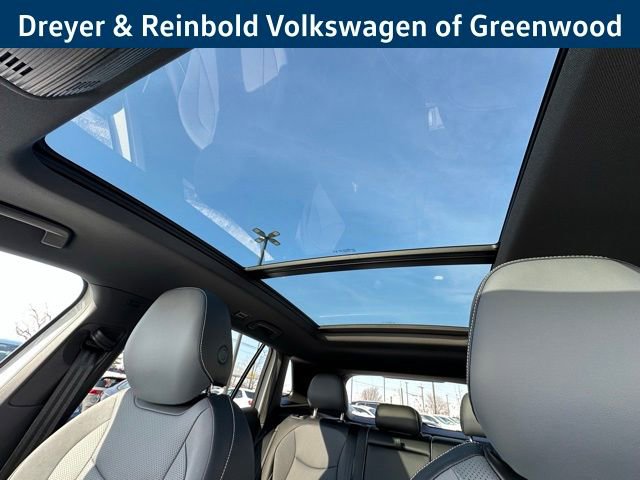 New 2026 Volkswagen Tiguan SE R-Line image 24