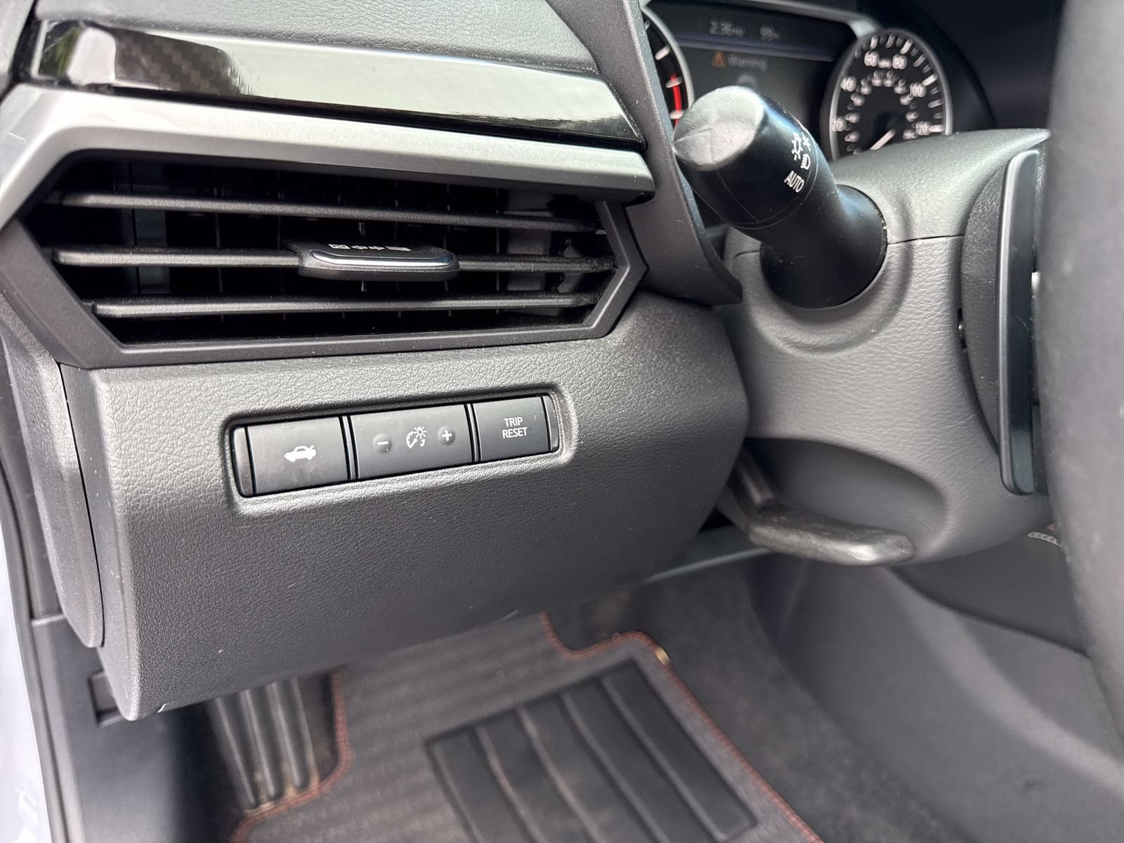 Used 2023 Nissan Altima 2.5 SR w/ SR Premium Package FWD image 17