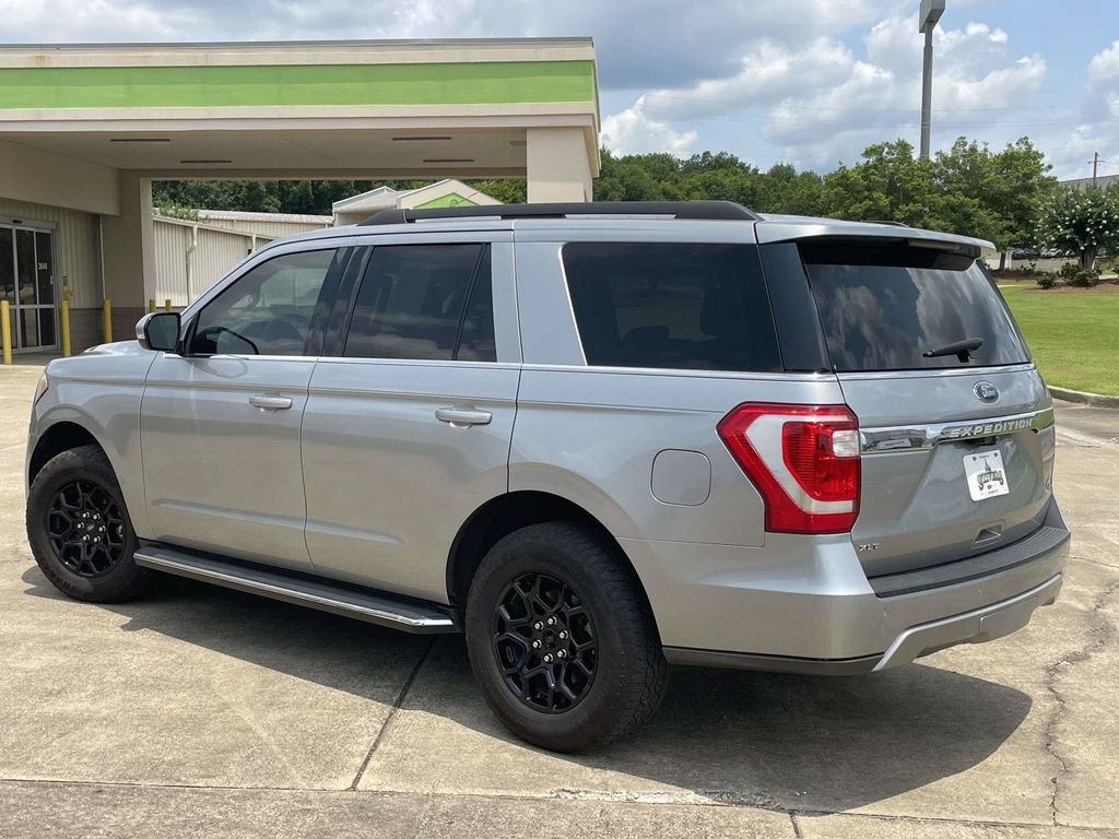 Certified 2020 Ford Expedition XLT w/ Equipment Group 202A RWD image 5