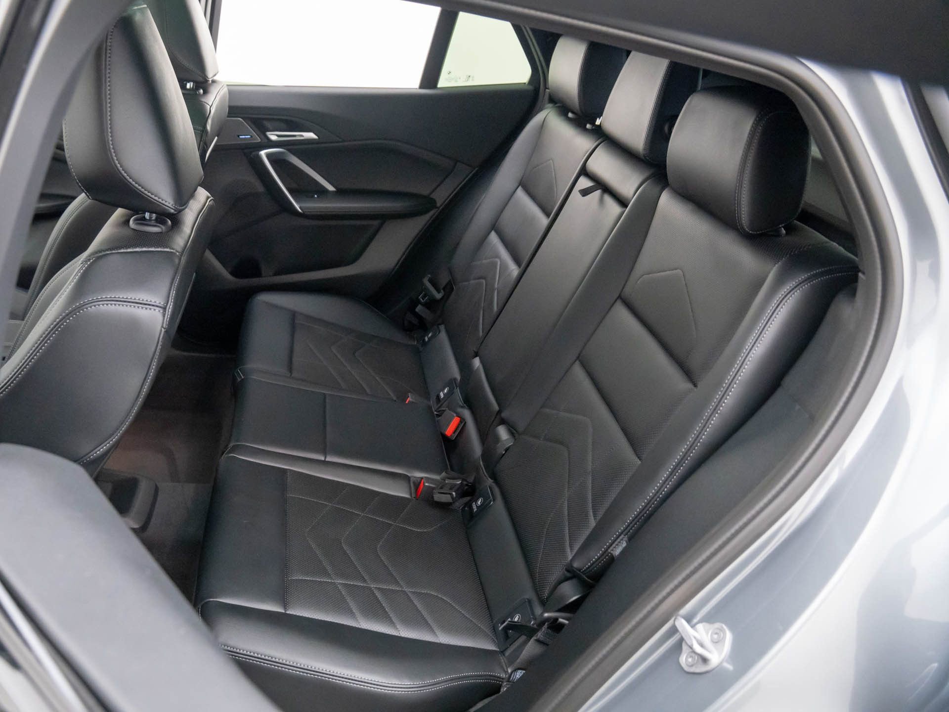 New 2026 BMW X2 xDrive28i w/ Technology Package image 16