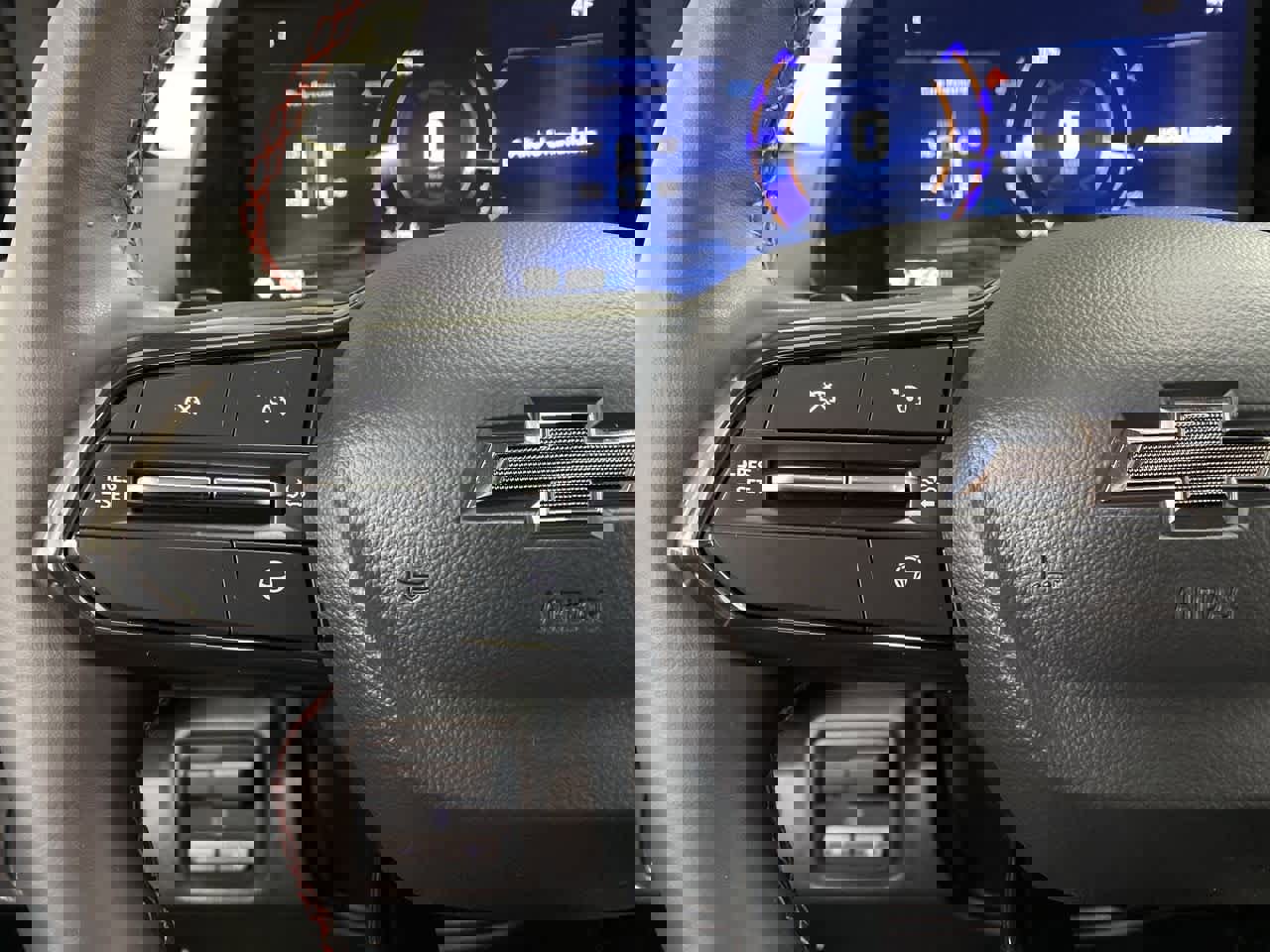 Used 2025 Chevrolet Silverado EV RST image 21