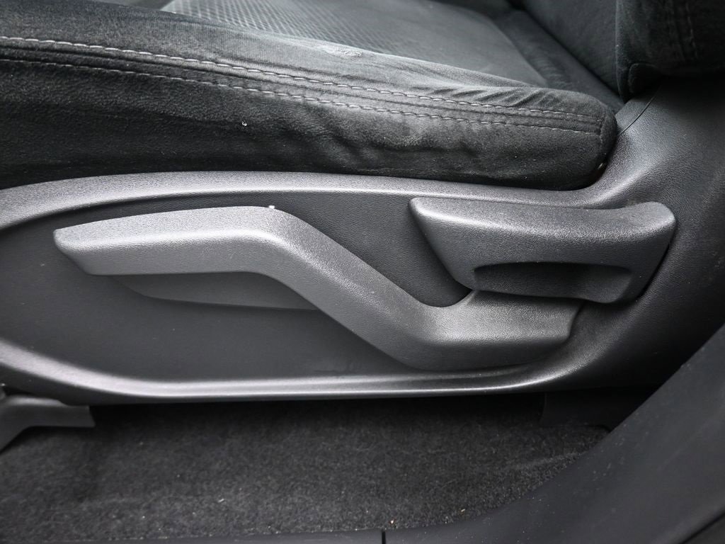 Used 2015 Nissan Pathfinder S image 12