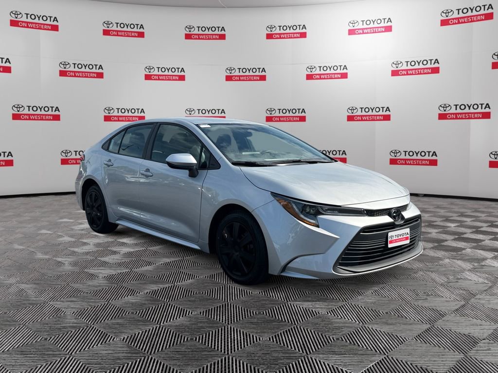 Certified 2024 Toyota Corolla LE FWD image 3