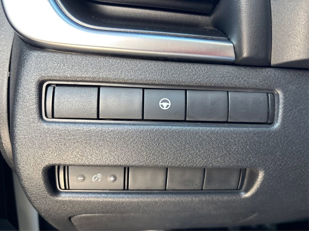 Used 2021 Nissan Rogue SV image 33