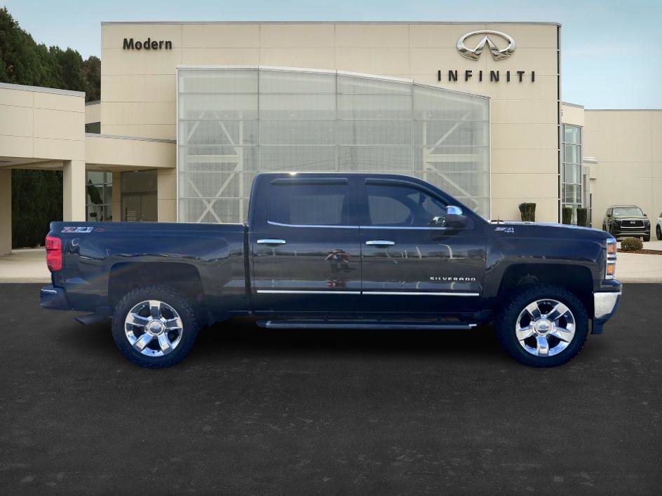 Used 2015 Chevrolet Silverado 1500 LTZ Z71 w/ LTZ Plus Package image 4
