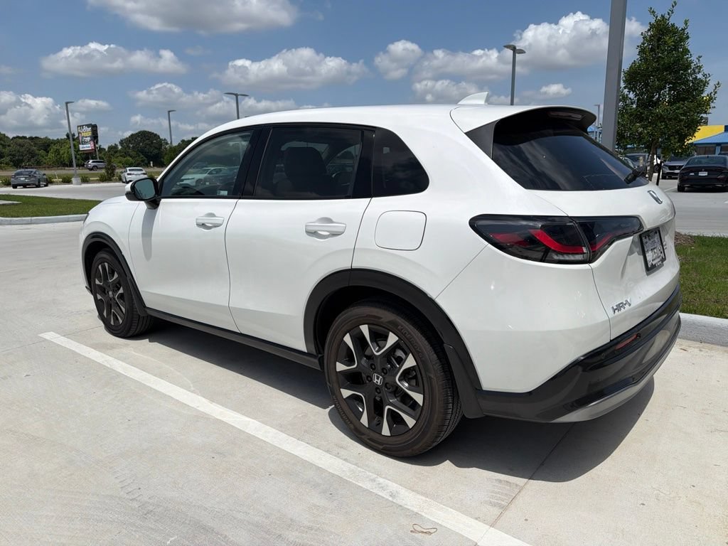 Used 2027 Honda HR-V EX-L image 7