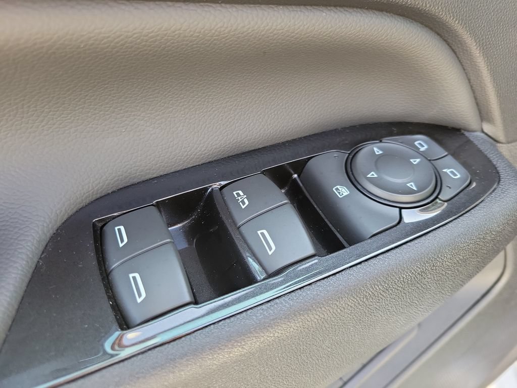 Used 2022 Chevrolet Equinox Premier AWD/4WD image 19
