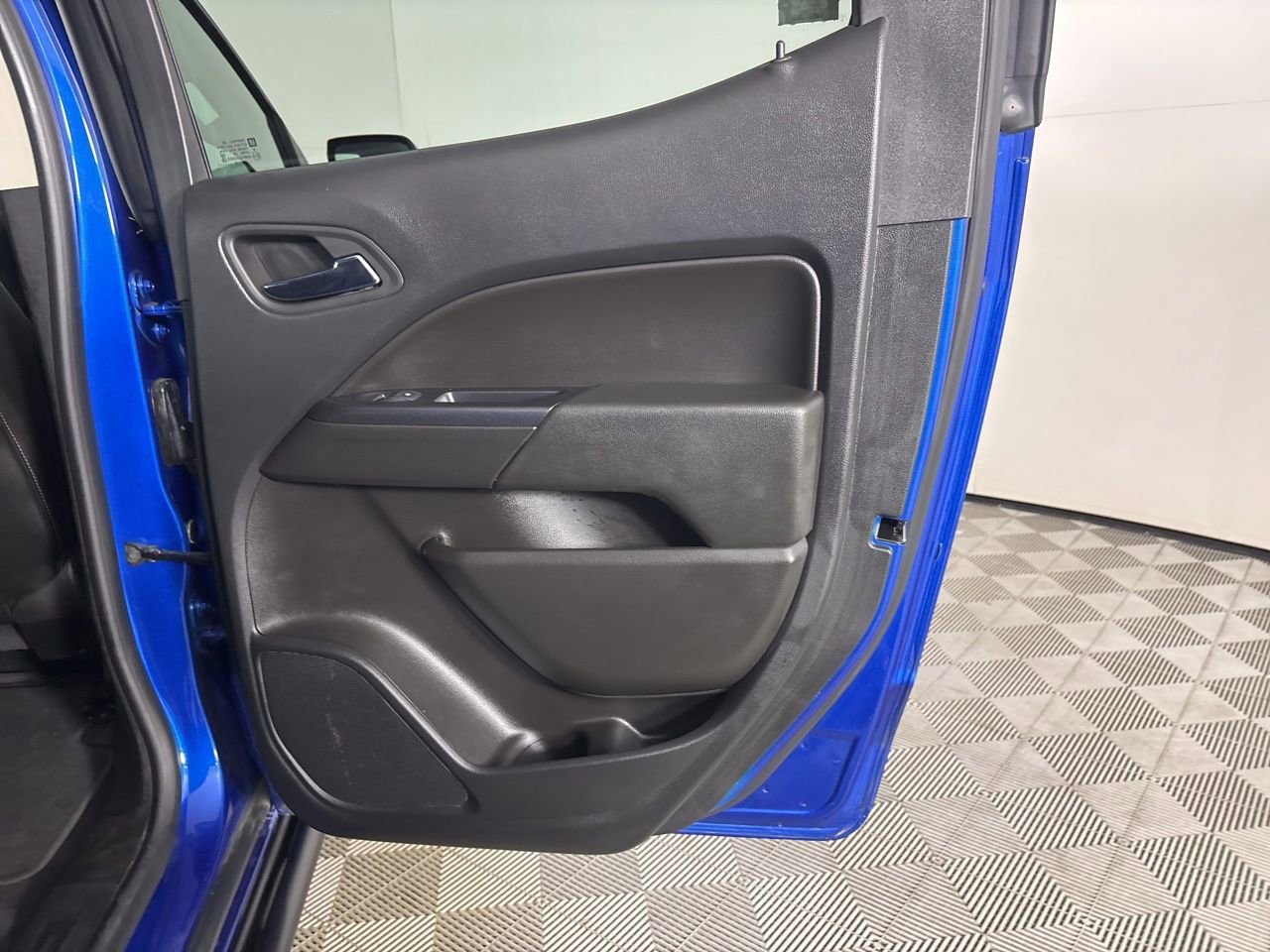 Used 2020 Chevrolet Colorado ZR2 w/ ZR2 Dusk Special Edition image 21