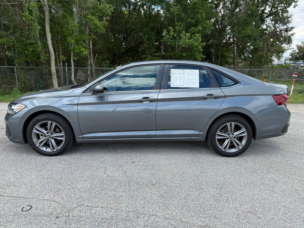 Used 2024 Volkswagen Jetta SE w/ Panoramic Sunroof Package FWD image 14