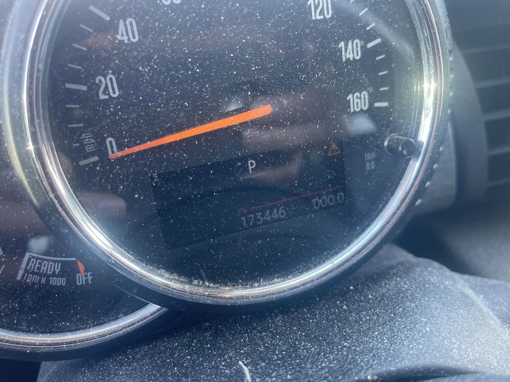 Used 2015 MINI Cooper 2-Door Hardtop image 2