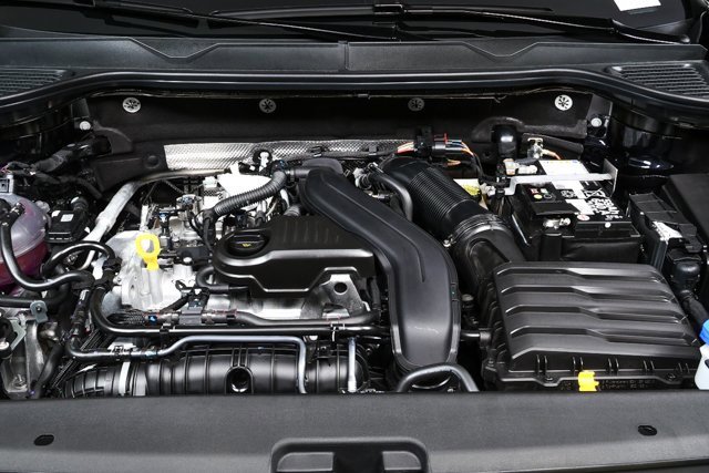 New 2026 Volkswagen Taos SE image 32