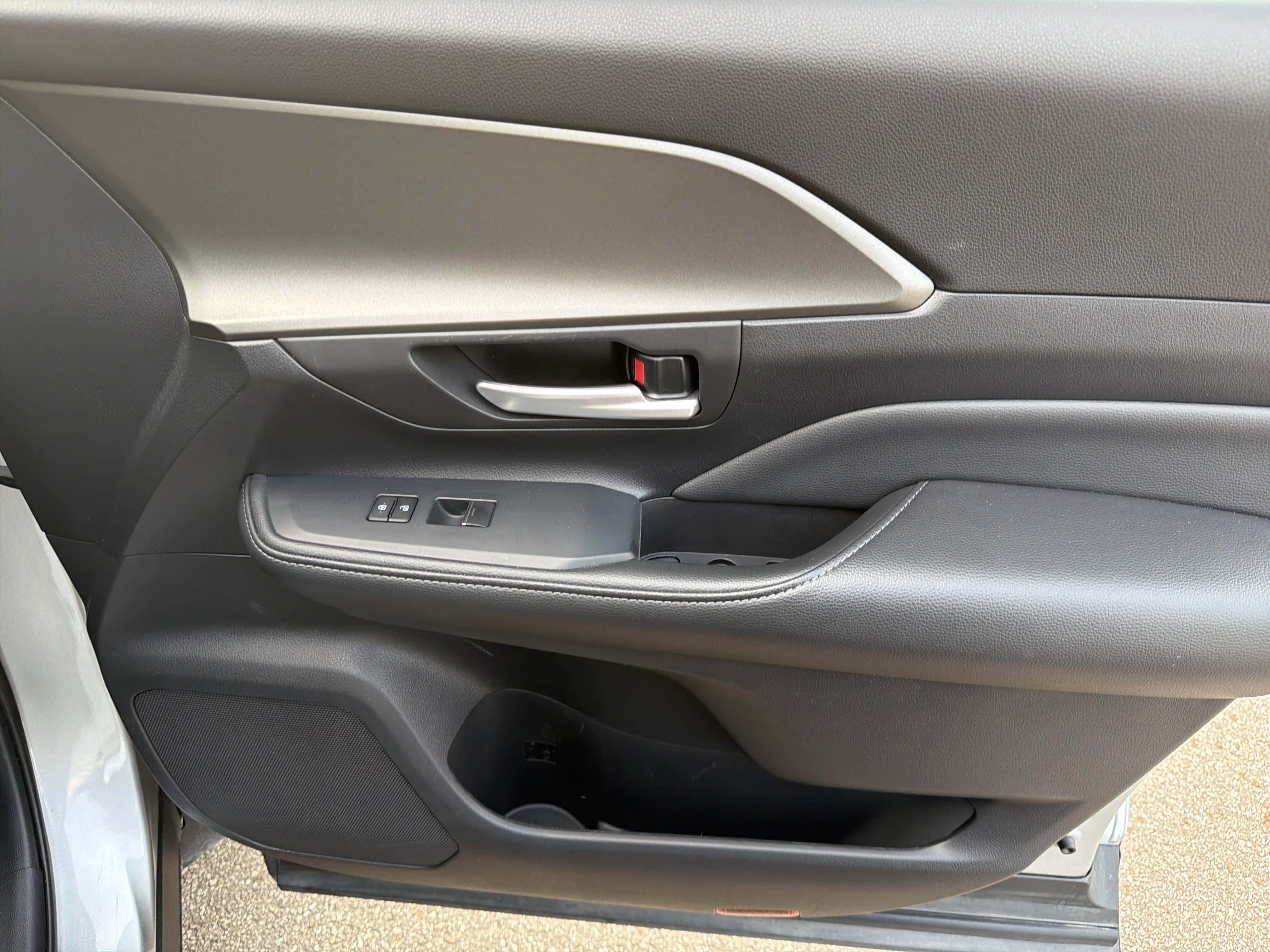 Certified 2025 Toyota Grand Highlander FWD image 24