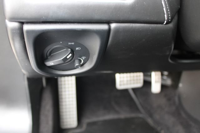 Used 2012 Aston Martin Rapide Luxe image 43