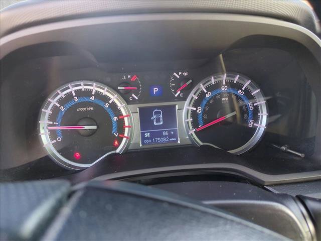 Used 2015 Toyota 4Runner SR5 AWD/4WD image 22