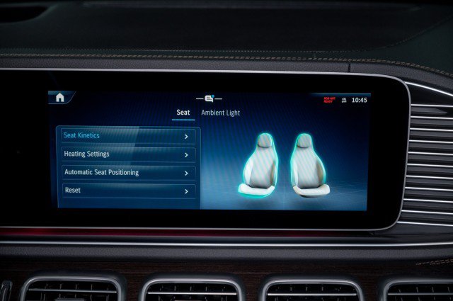 Certified 2026 Mercedes-Benz GLS 450 4MATIC image 17