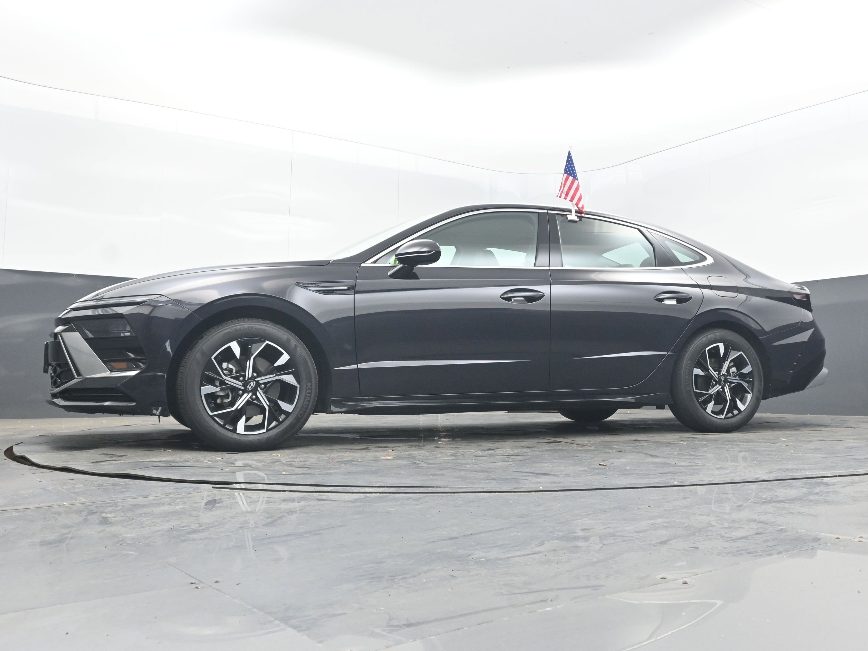 Used 2025 Hyundai Sonata SEL FWD image 28