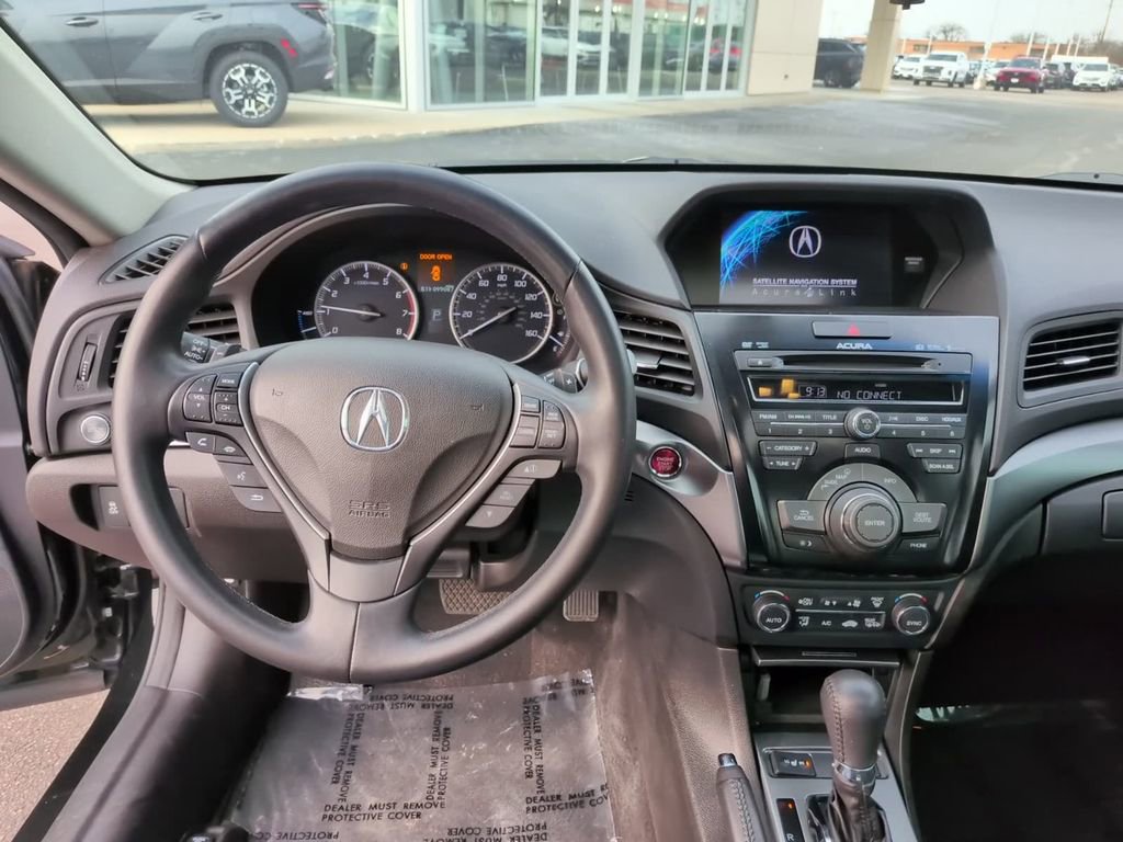 Used 2013 Acura ILX Hybrid w/ Technology Package image 24