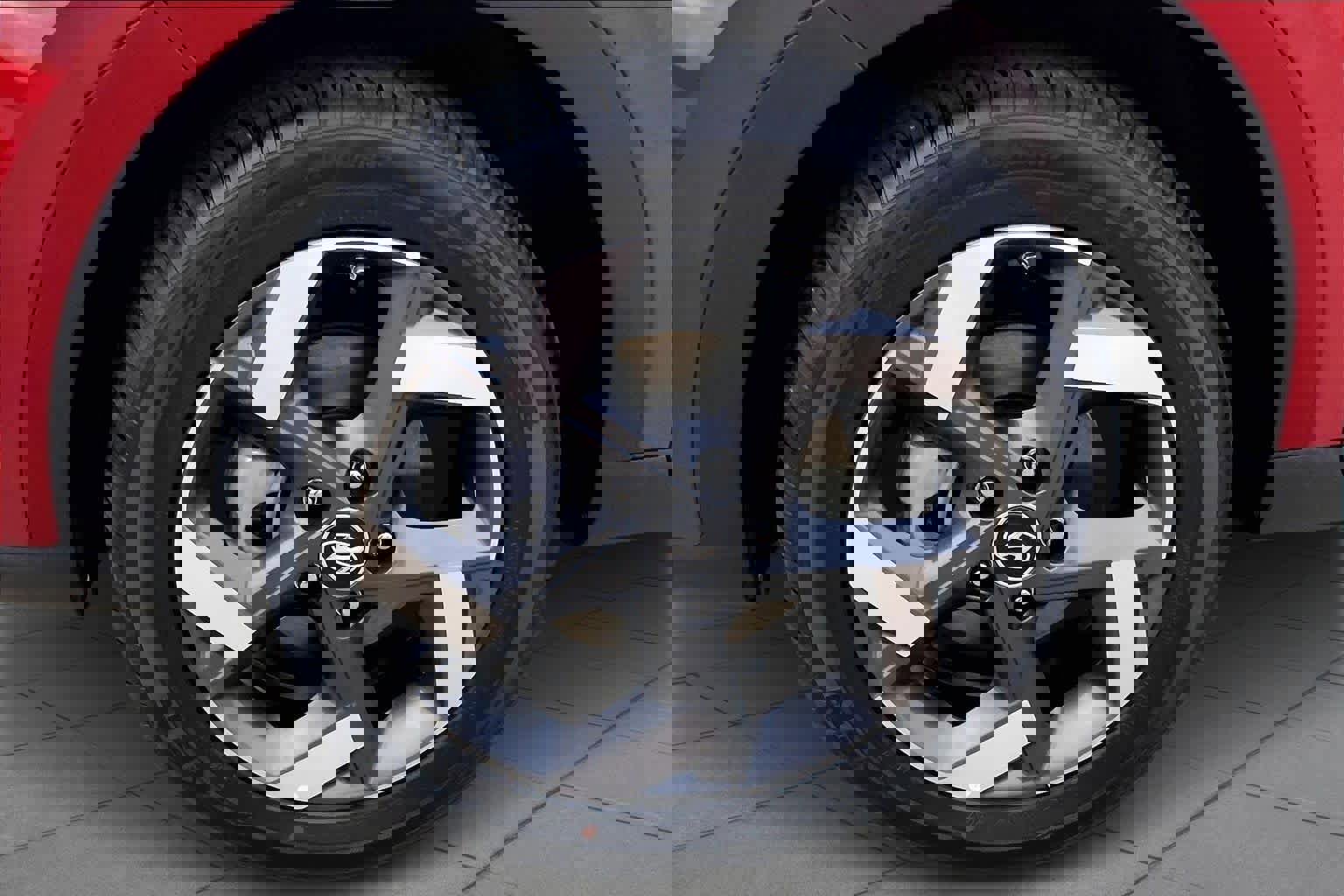 Certified 2025 Hyundai Venue Limited image 10