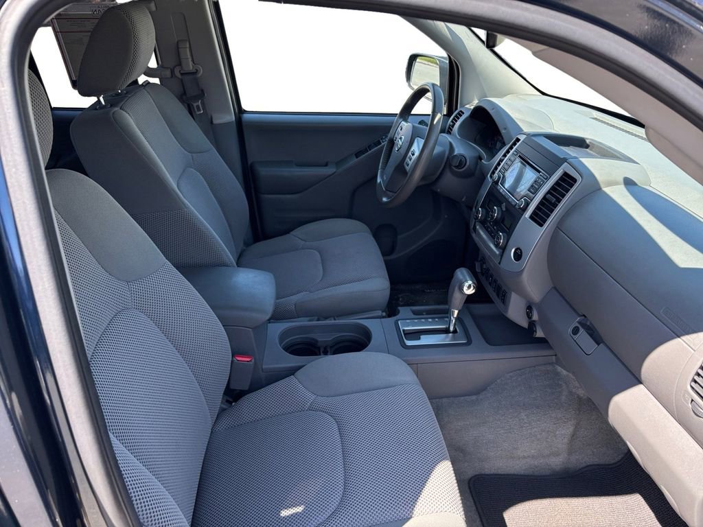 Used 2017 Nissan Frontier SV w/ SV Value Truck Package image 15