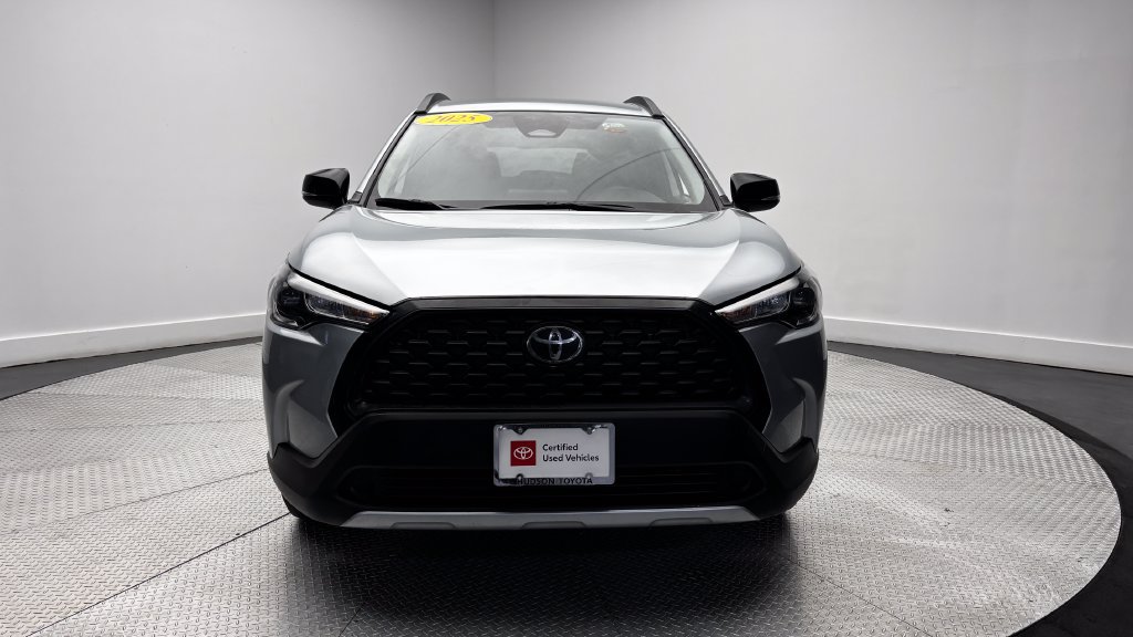 Certified 2025 Toyota Corolla Cross LE FWD image 45