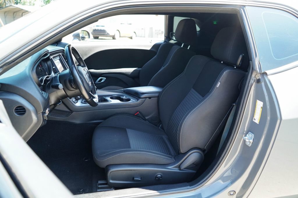 Used 2023 Dodge Challenger R/T w/ Blacktop Package image 8