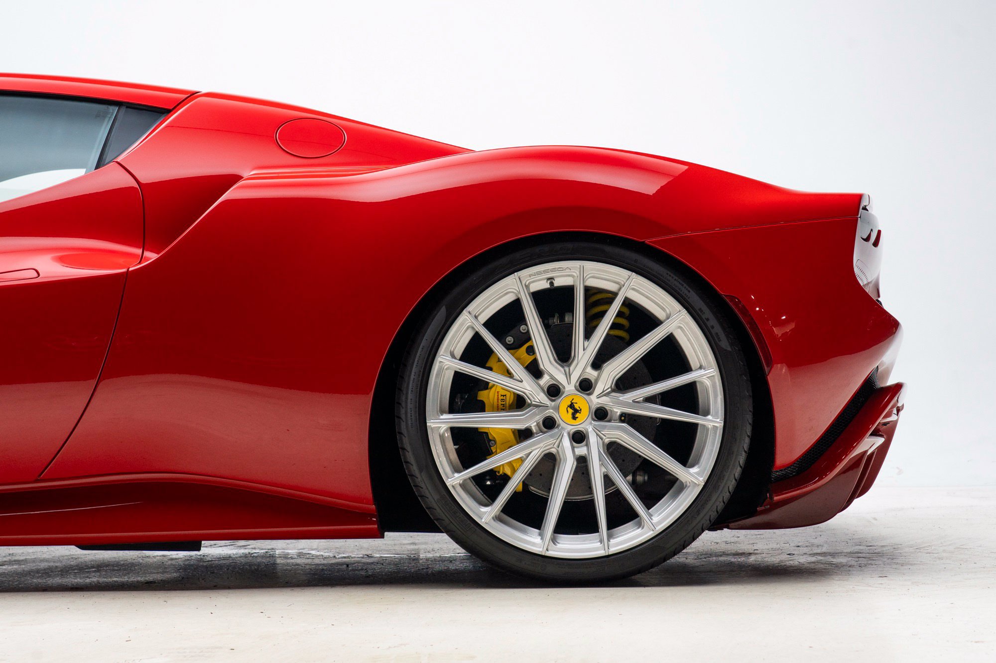 Used 2023 Ferrari 296 GTB RWD image 70