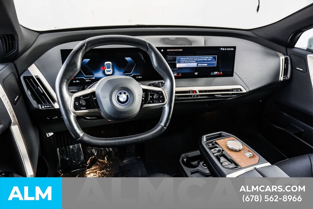 Used 2023 BMW iX xDrive50 w/ Premium Package AWD/4WD image 26