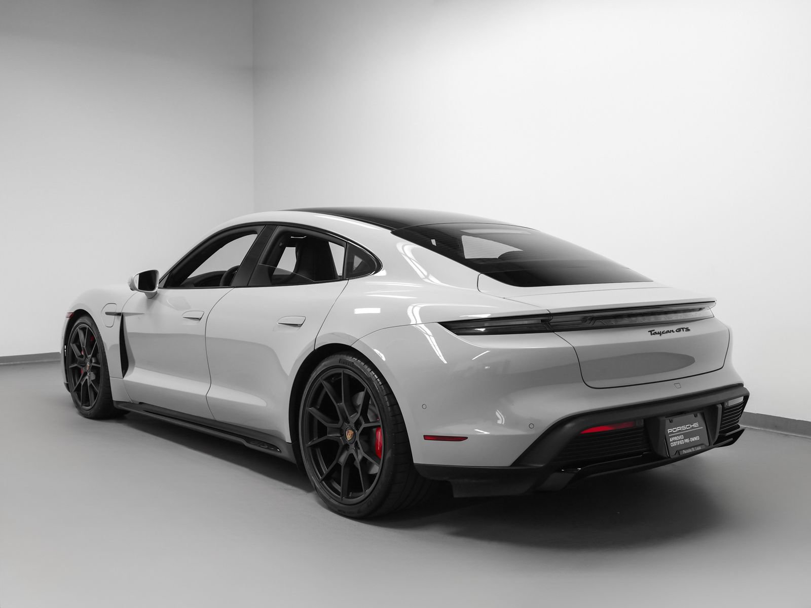 Certified 2024 Porsche Taycan GTS AWD/4WD image 3
