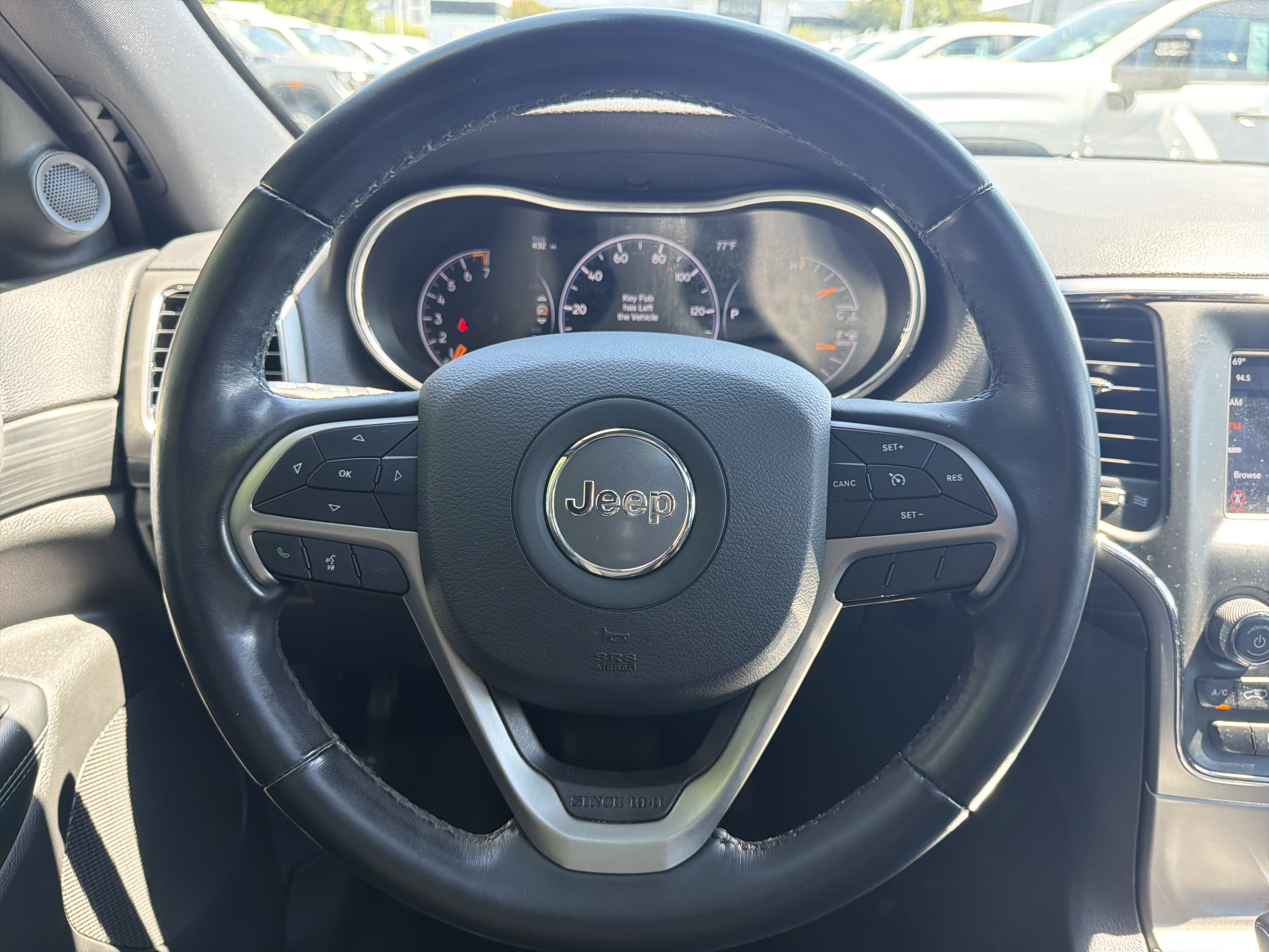 Used 2020 Jeep Grand Cherokee Laredo AWD/4WD image 18