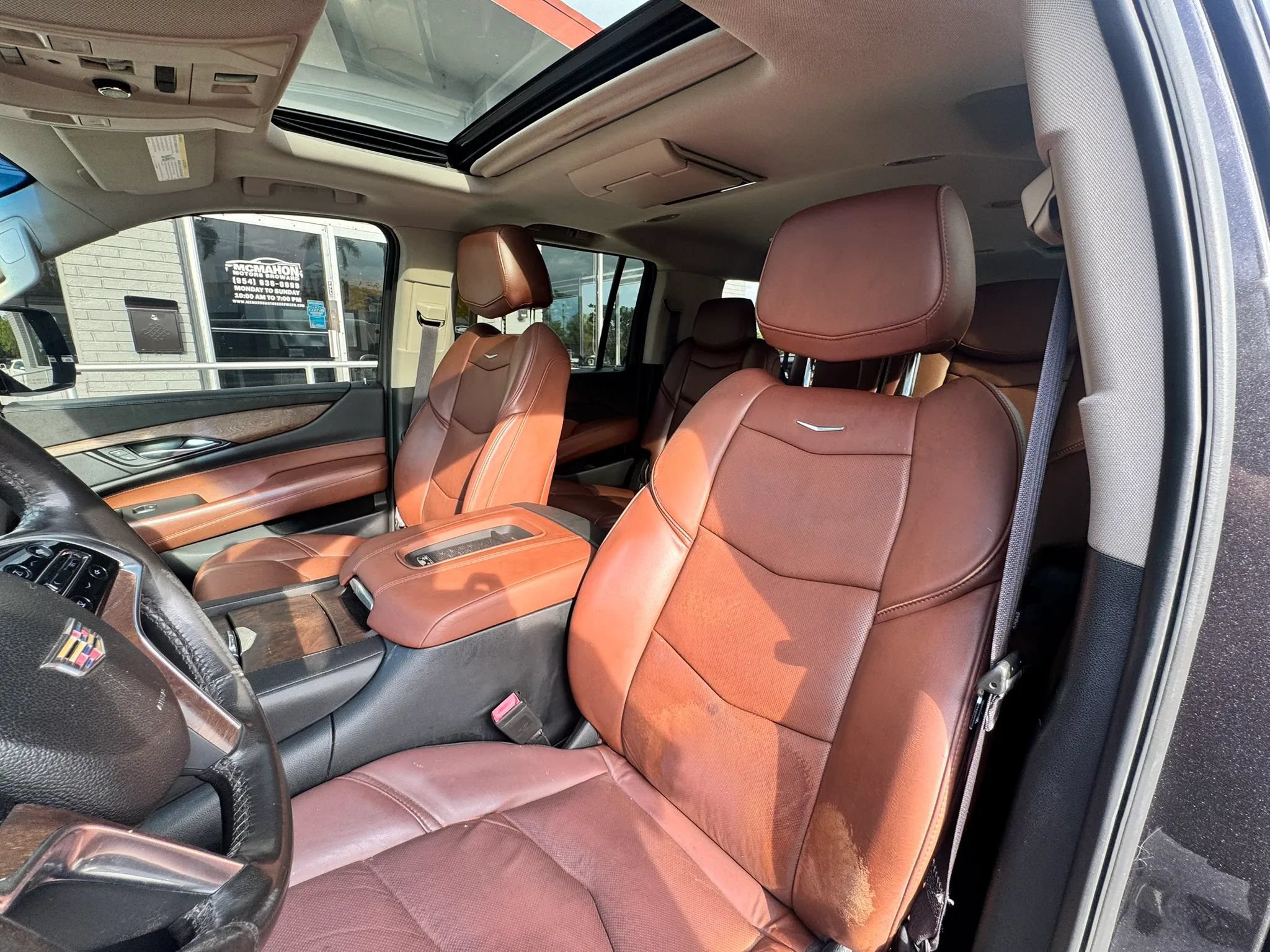 Used 2017 Cadillac Escalade ESV Premium Luxury AWD/4WD image 19