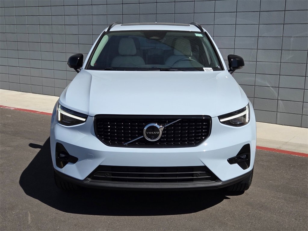 New 2026 Volvo XC40 B5 Plus w/ Protection Package Premier image 5