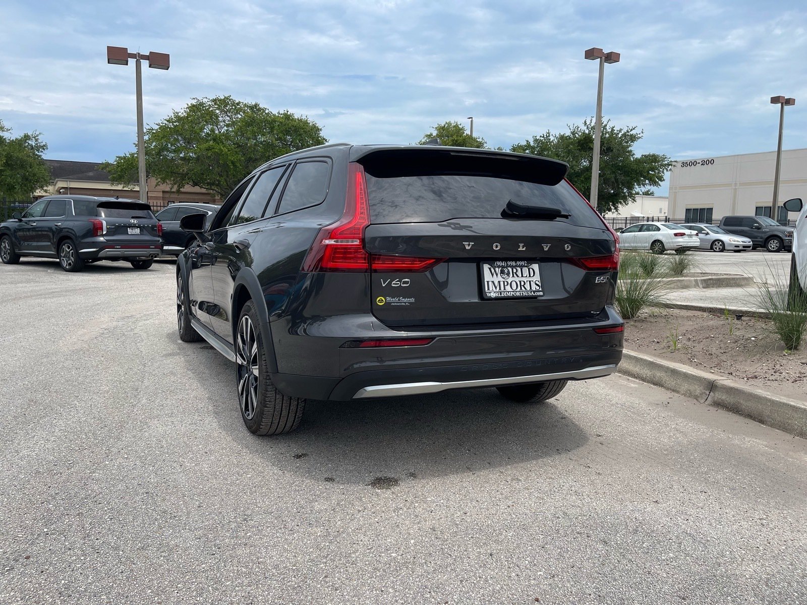 Used 2024 Volvo V60 B5 Cross Country Ultimate AWD/4WD image 53