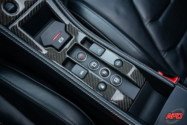 Used 2015 McLaren 650S Spider image 16