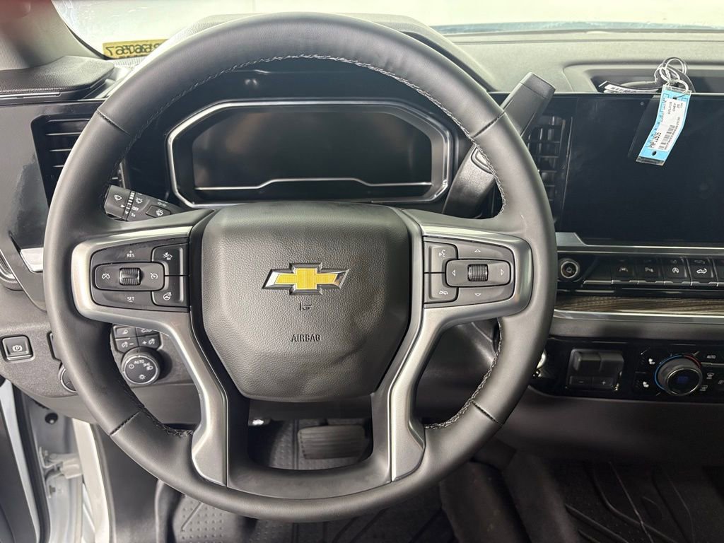 Used 2025 Chevrolet Silverado 1500 LT w/ Safety Package image 30