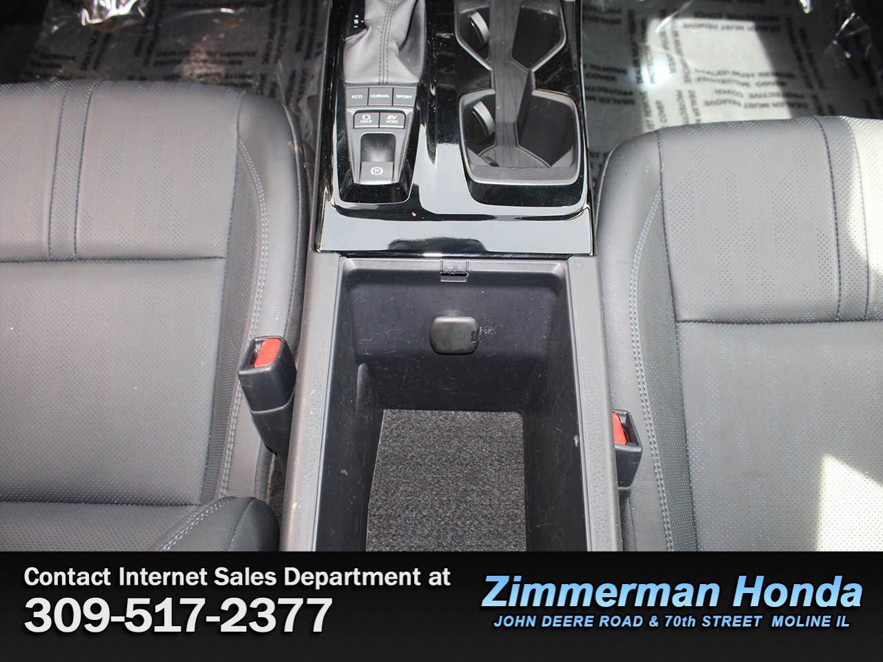 Used 2025 Toyota Camry XSE FWD image 18