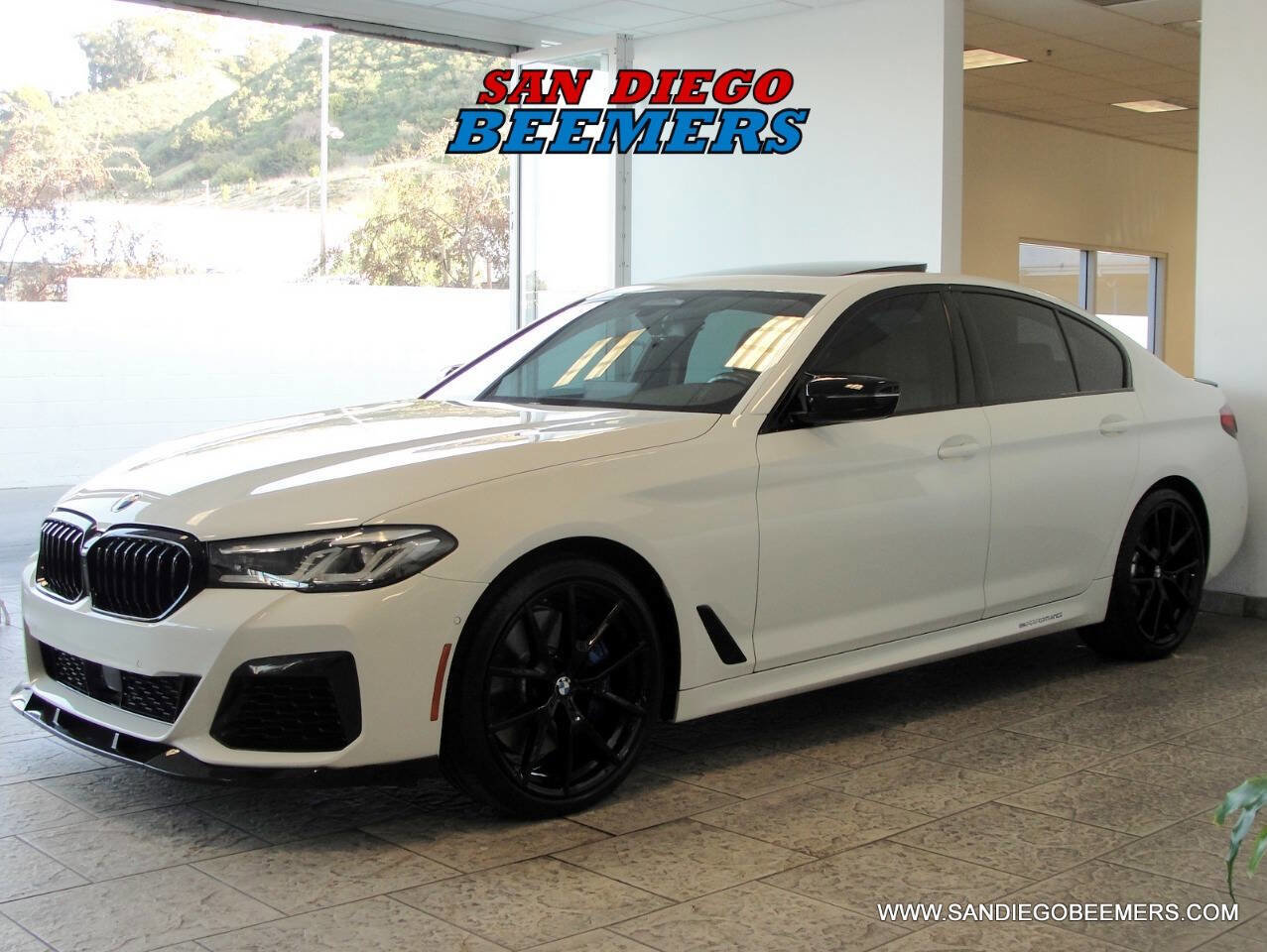 Used 2022 BMW 540i w/ M Sport Package image 25