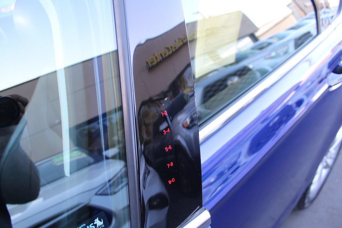 Used 2016 Ford Fusion Energi Titanium FWD image 17