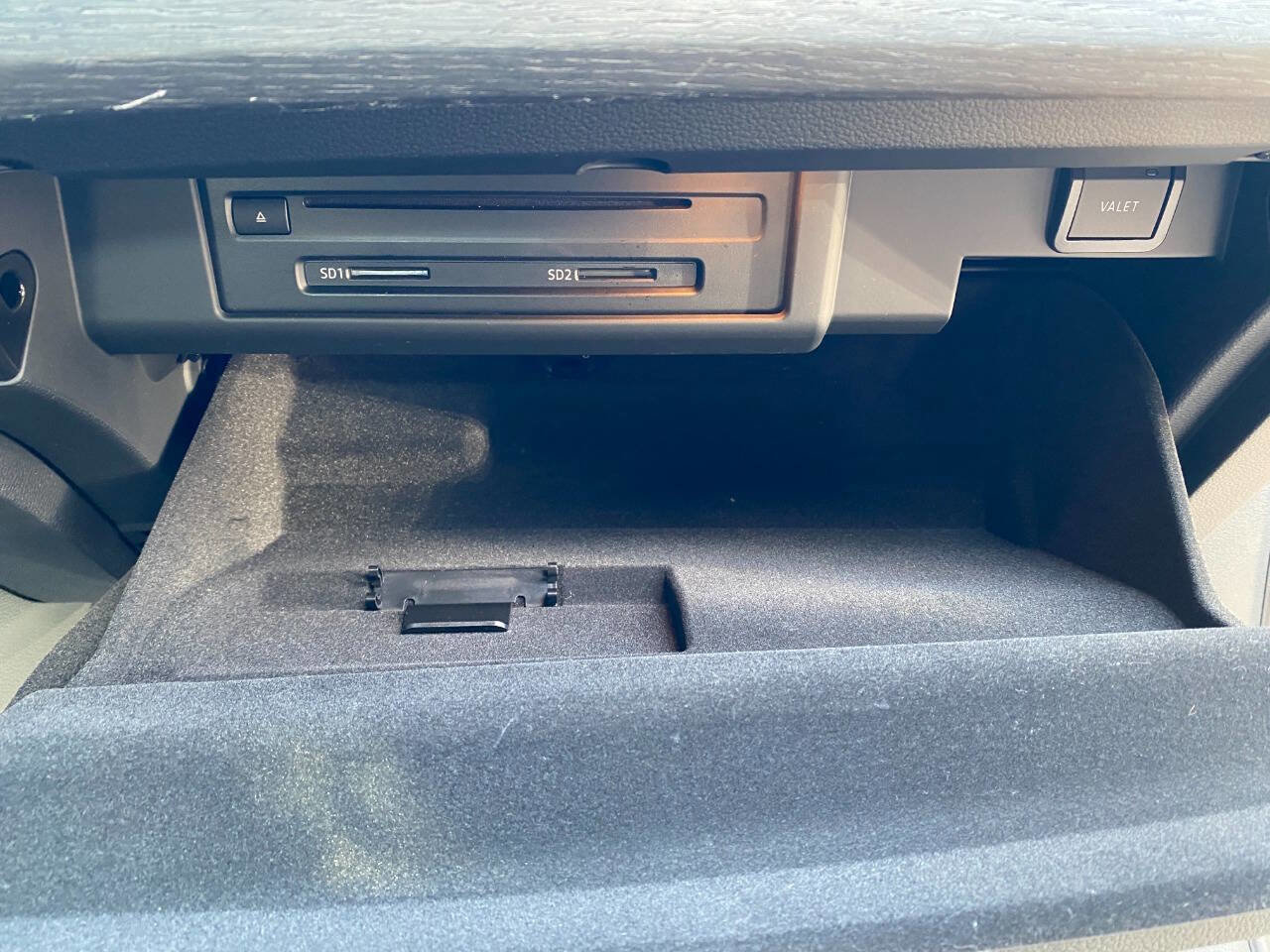 Used 2018 Audi A4 2.0T Premium w/ Convenience Package image 34