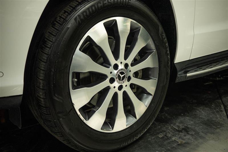 Used 2019 Mercedes-Benz GLS 450 4MATIC w/ Premium 1 Package image 3