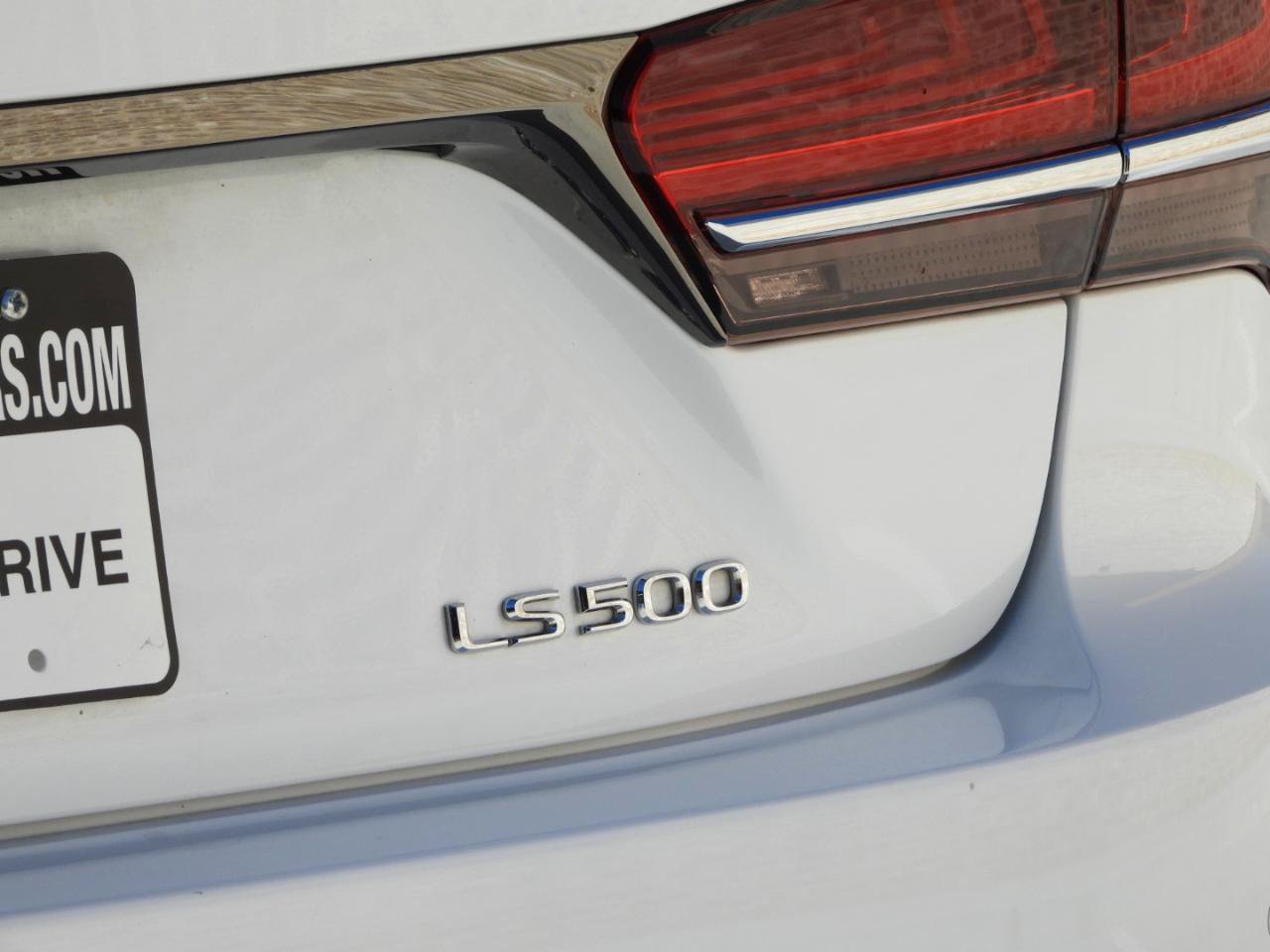 Used 2020 Lexus LS 500 F Sport w/ Cold Weather Package (CK) RWD image 19
