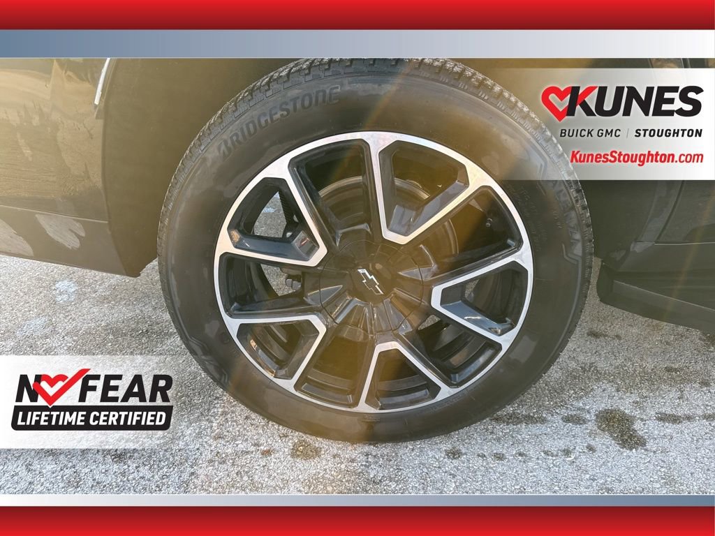 Used 2025 Chevrolet Tahoe RST image 14