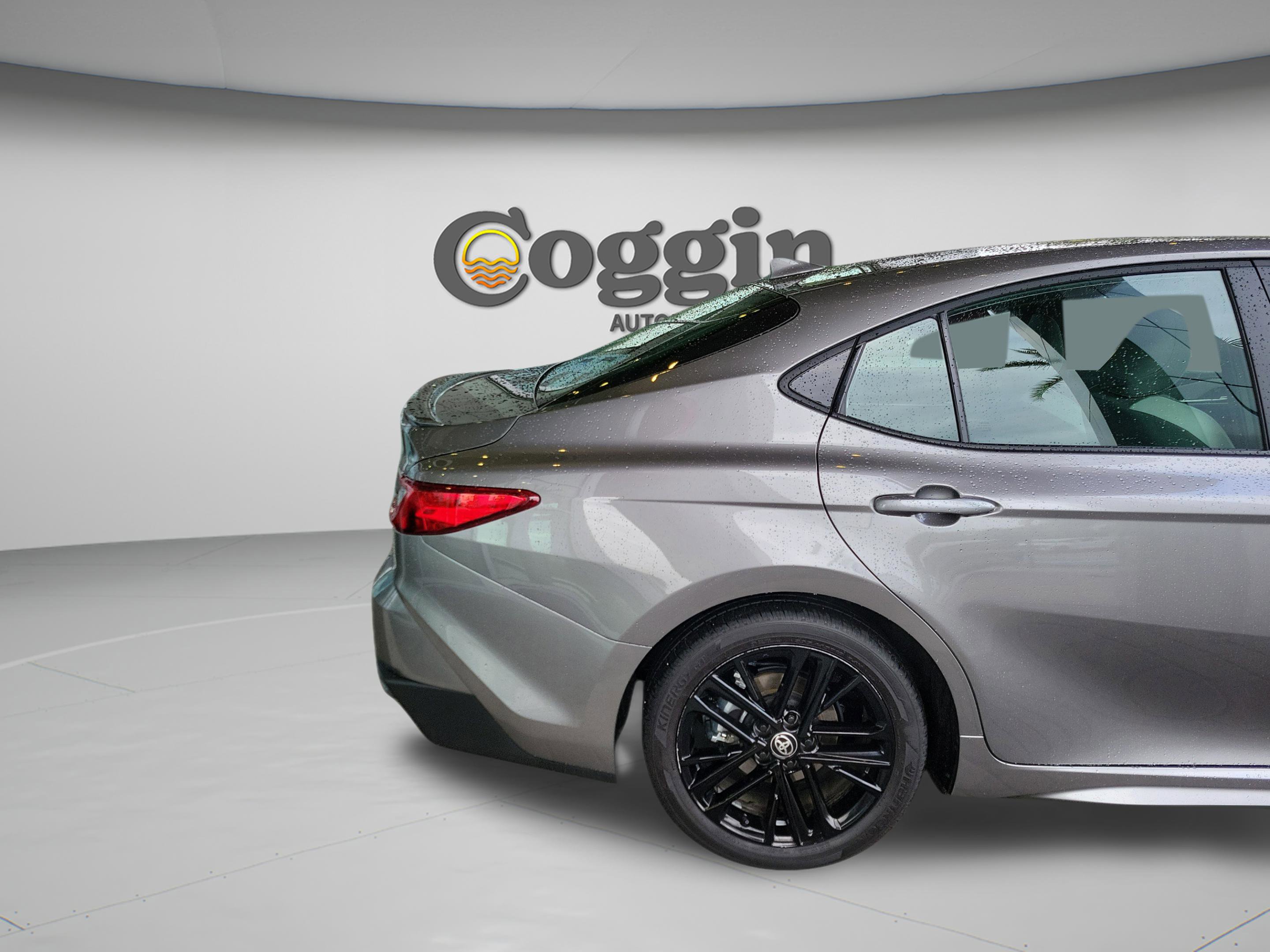 Certified 2026 Toyota Camry SE FWD image 30