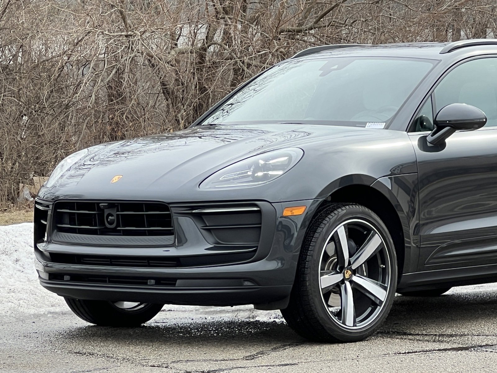 Certified 2025 Porsche Macan image 10