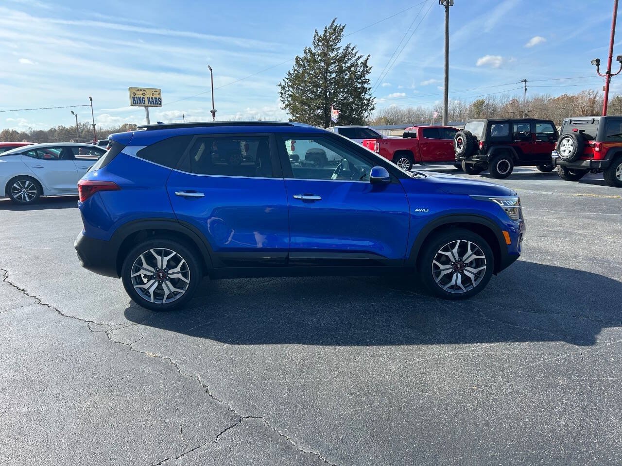 Used 2021 Kia Seltos SX w/ SX Sunroof Package AWD/4WD image 5