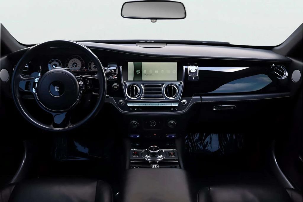 Used 2015 Rolls-Royce Wraith RWD image 13