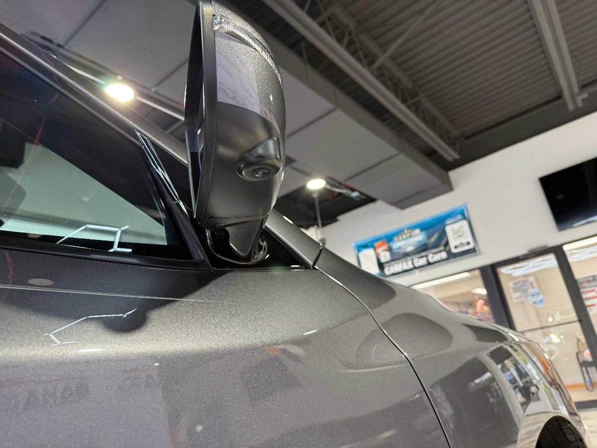 Used 2020 Nissan Pathfinder Platinum FWD image 12