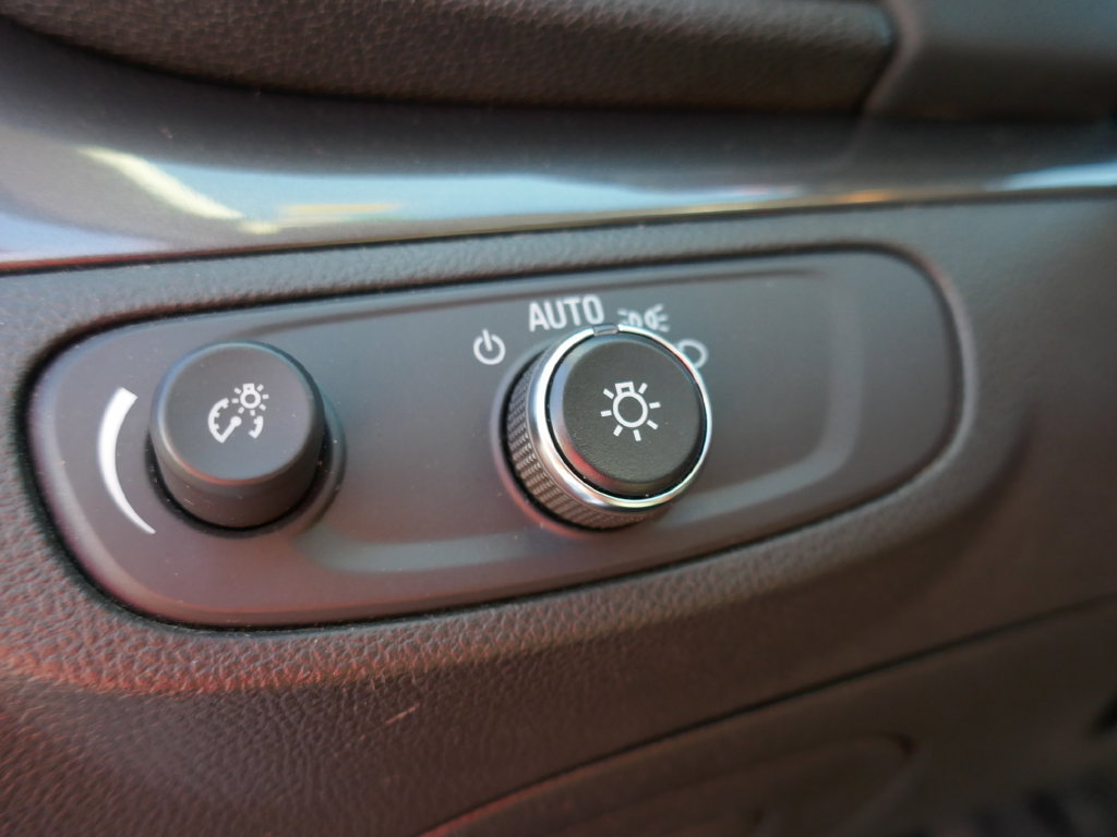 Certified 2019 Buick Encore Preferred FWD image 25