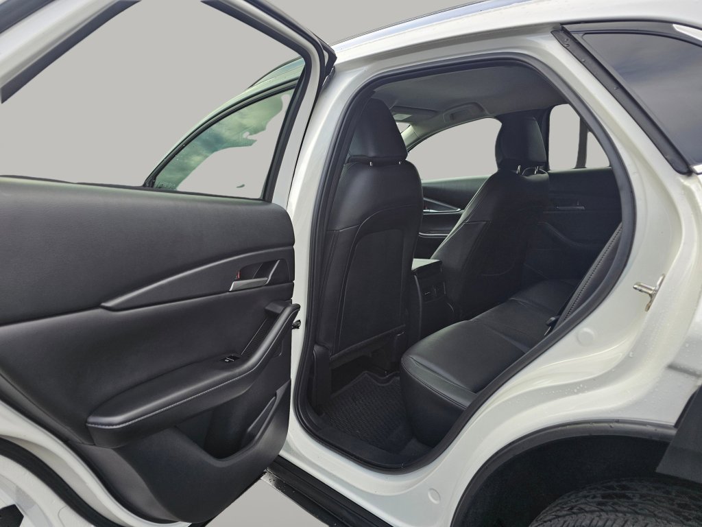 Used 2022 MAZDA CX-30 AWD 2.5 S w/ Select Package image 21